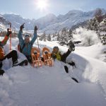 ENGADIN St. Moritz: Schneeschuhlaeufer