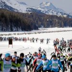 Engadin Skimarathon: Laeufer-Schlange bei Sils Maria